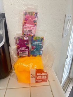Jumbo cheese and gummy bear Squishy