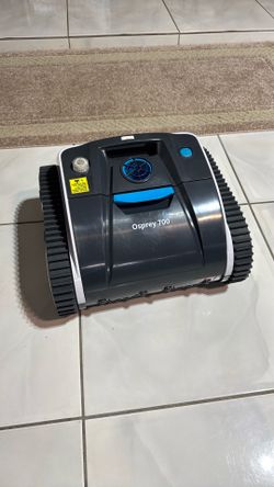 Wybot Osprey 700 Pool Vacuum