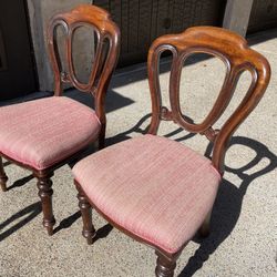 4 Antique Chairs . 92014