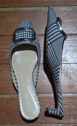 Ann Taylor Kitten style women's heels size 8M