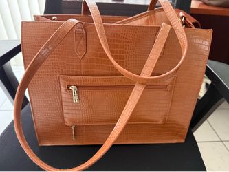 Faux leather bag  (Brand New)