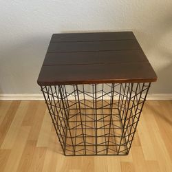 Basket/ Table