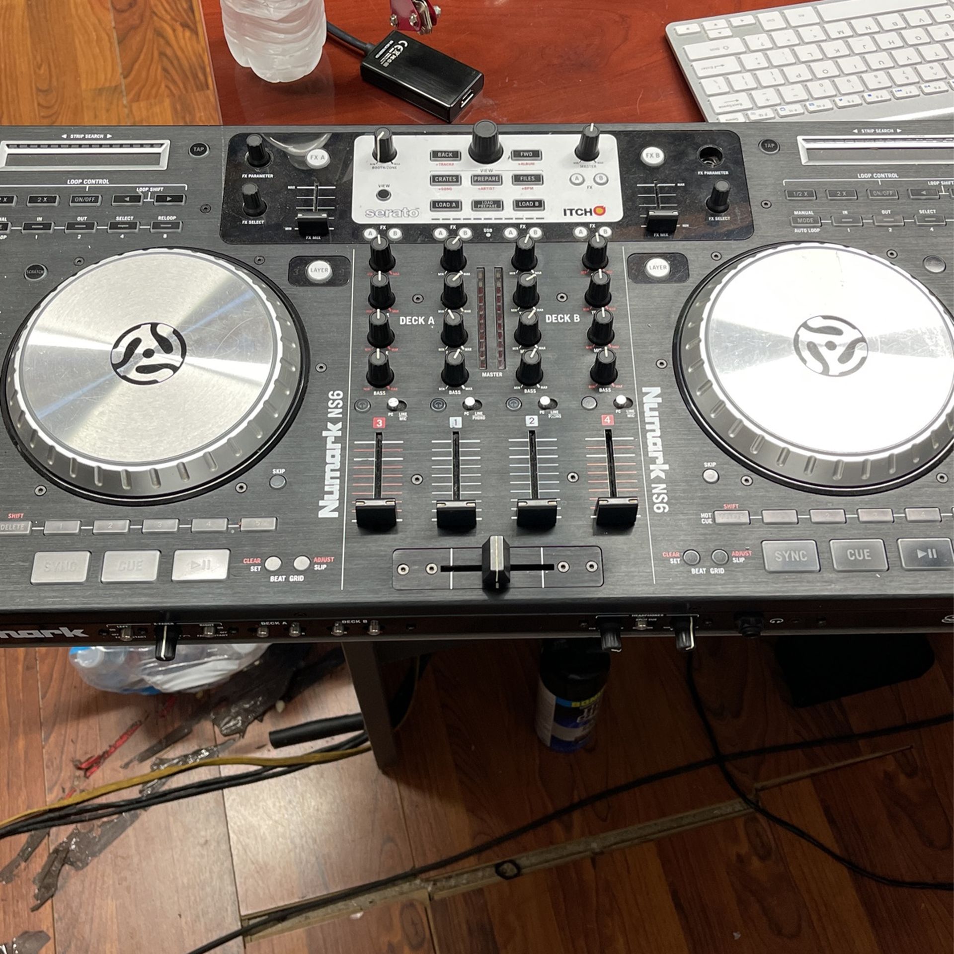 NUMARK NS6 for Sale in Flamingo, FL OfferUp