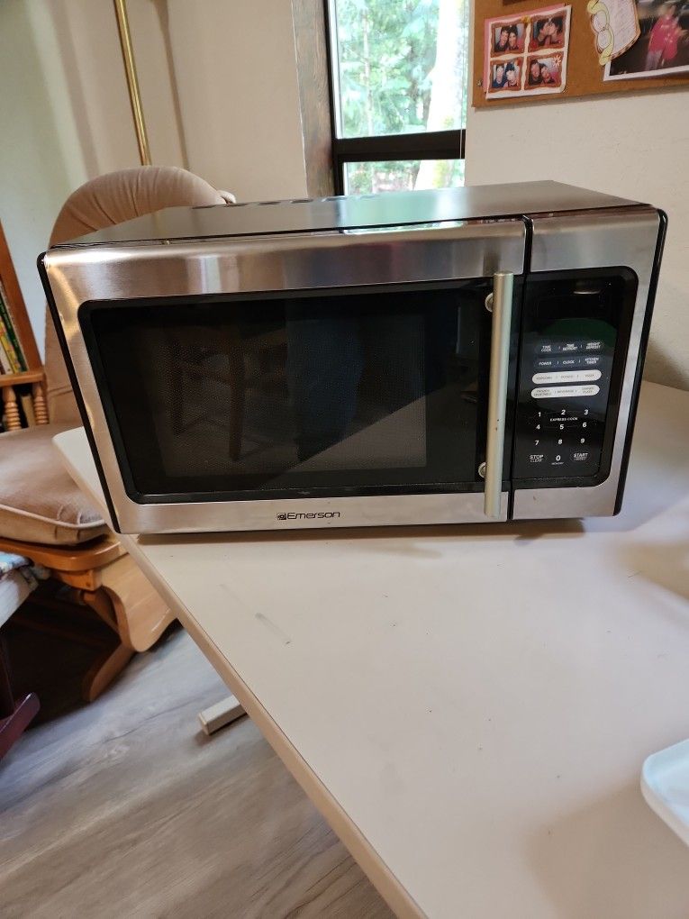 EMERSON microwave