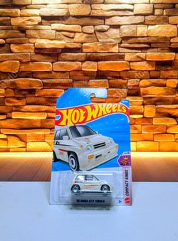 2026 Hot Wheels White 85 Honda City Turbo II Compact Kings #105