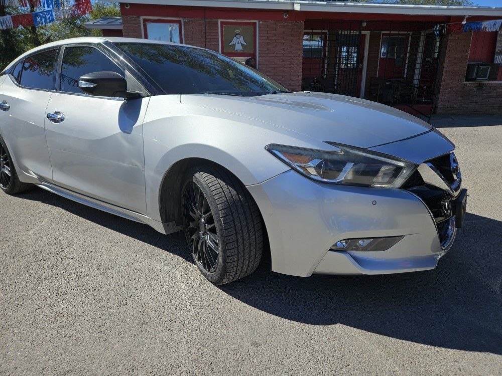 2017 Nissan Maxima