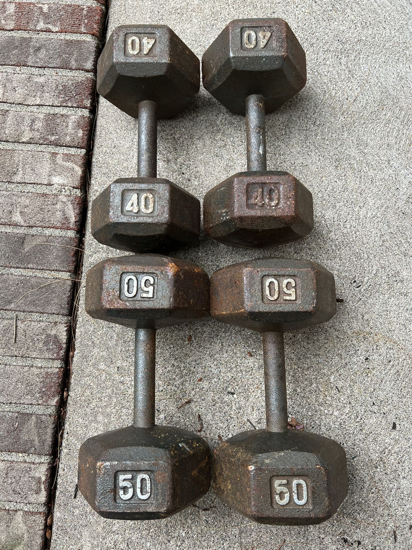 Metal Dumbbell Weights Pairs 50 & 40 Lb