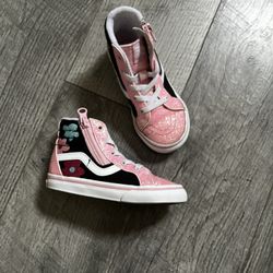 GIRLS TODDLER VANS SIZE 8