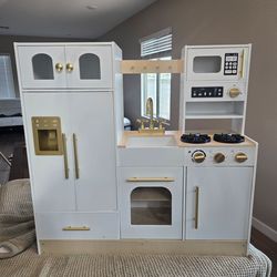 PLAY KITCHEN FOR KIDS