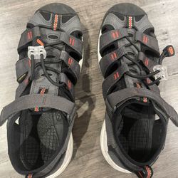 Boys , KEEN Unisex Water Friendly Sandals Size 3