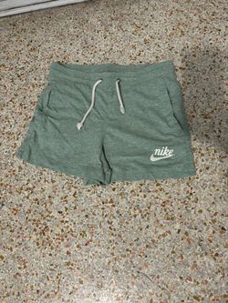 Nike Shorts Women Small
