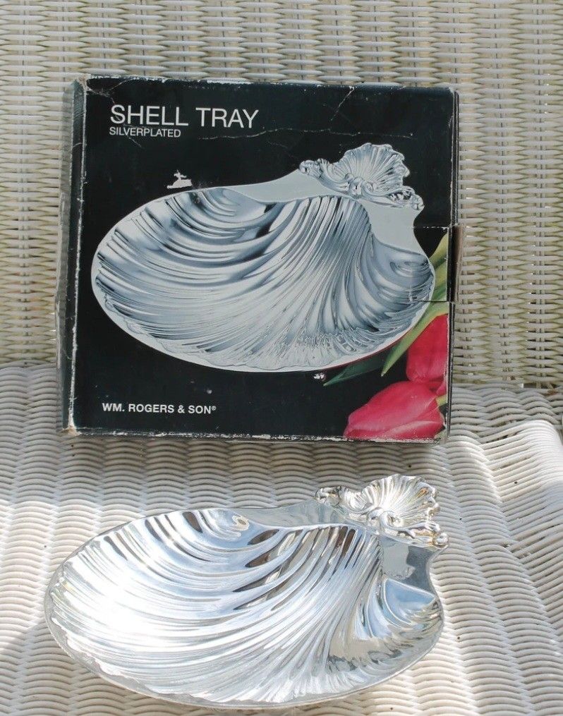 Silver plate electroplate vintage Victorian antique clam shell serving dish
