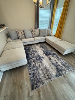 Large U-Shaped Modular Sectional Sofa with Accent Pillows