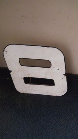 Metal number 8 sign