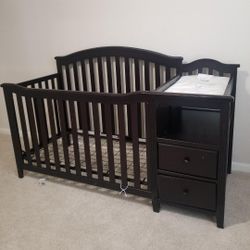 Adjustable Baby Crib