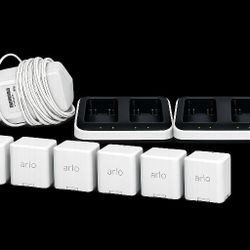 Arlo Pro 4 / VMA5400C Battery & Charging Bundle