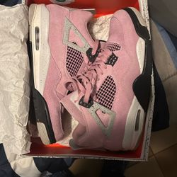 Jordan 4’s