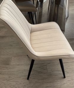 Dinner table chair