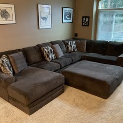 Large Sectional Sofa w/Matching Ottoman