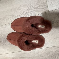 The UGG Scuffette II-BRAND NEW with Box