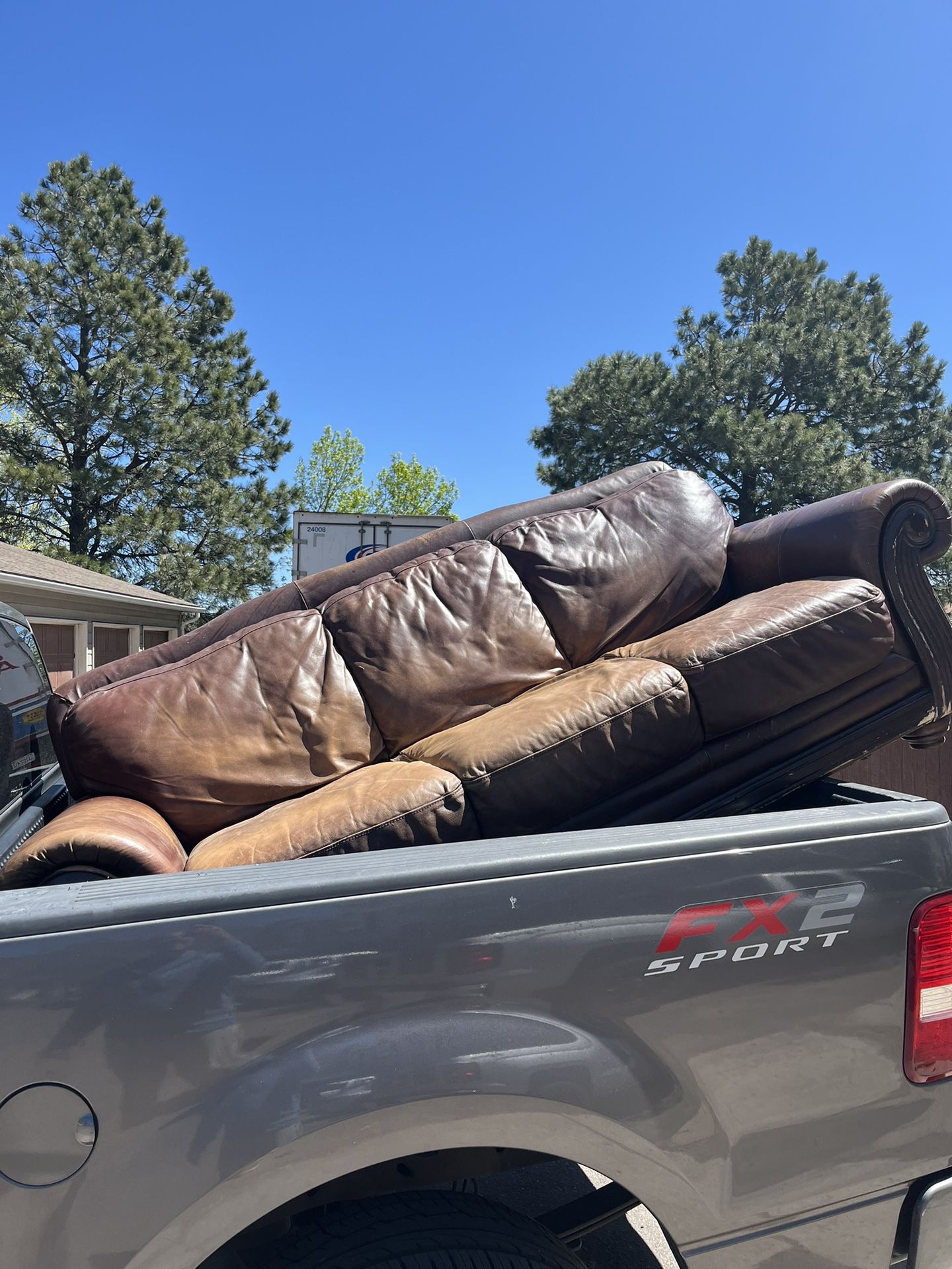 Gorgeous Pure Brown Leather Couch