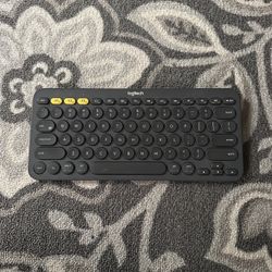 Logitech K380 Multi-Device Bluetooth Keyboard *Works*. 