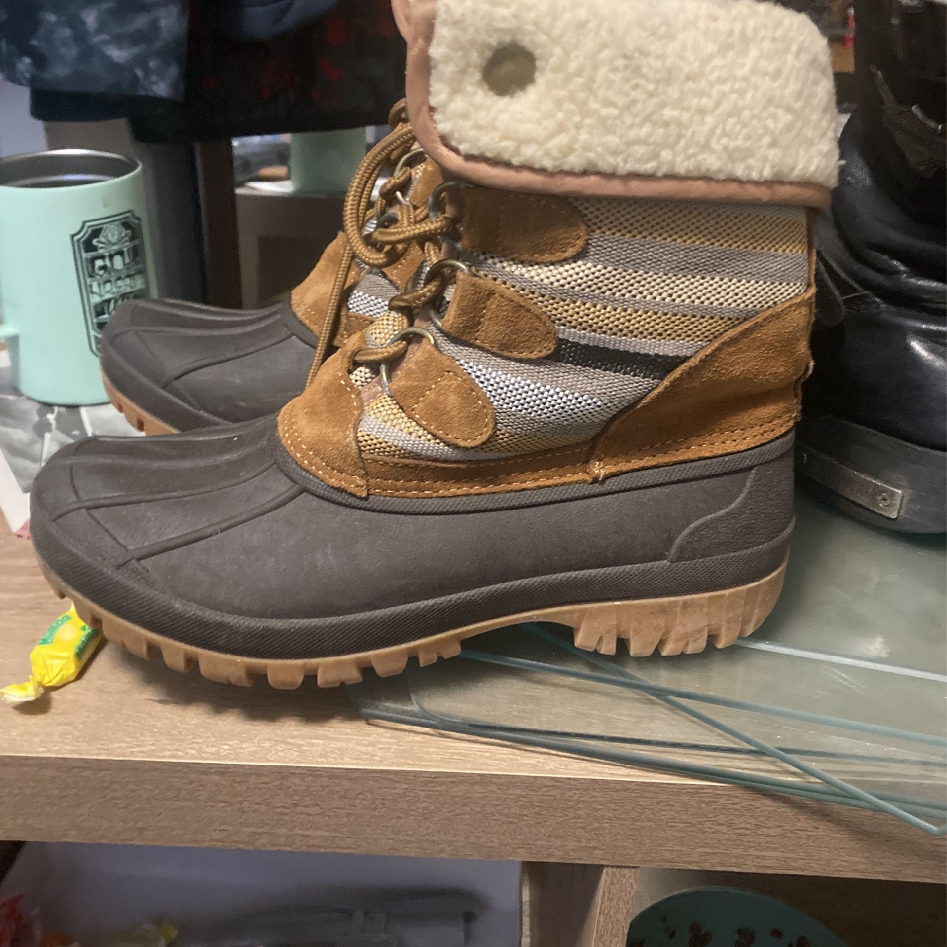 Gently Used Women’s Duck Boots (size 8)