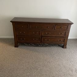 Dresser, Solid Wood