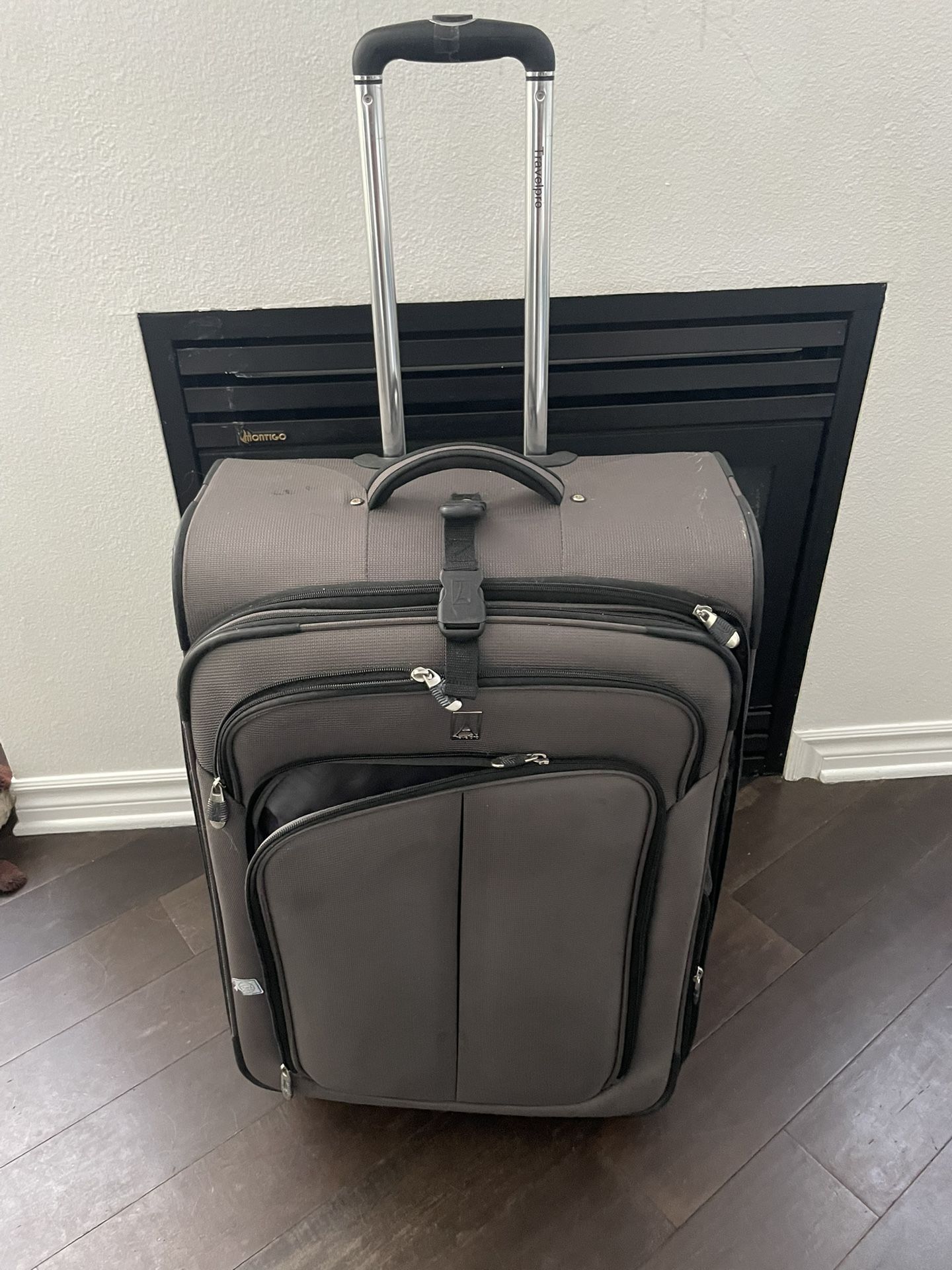 Travel pro Suitcase
