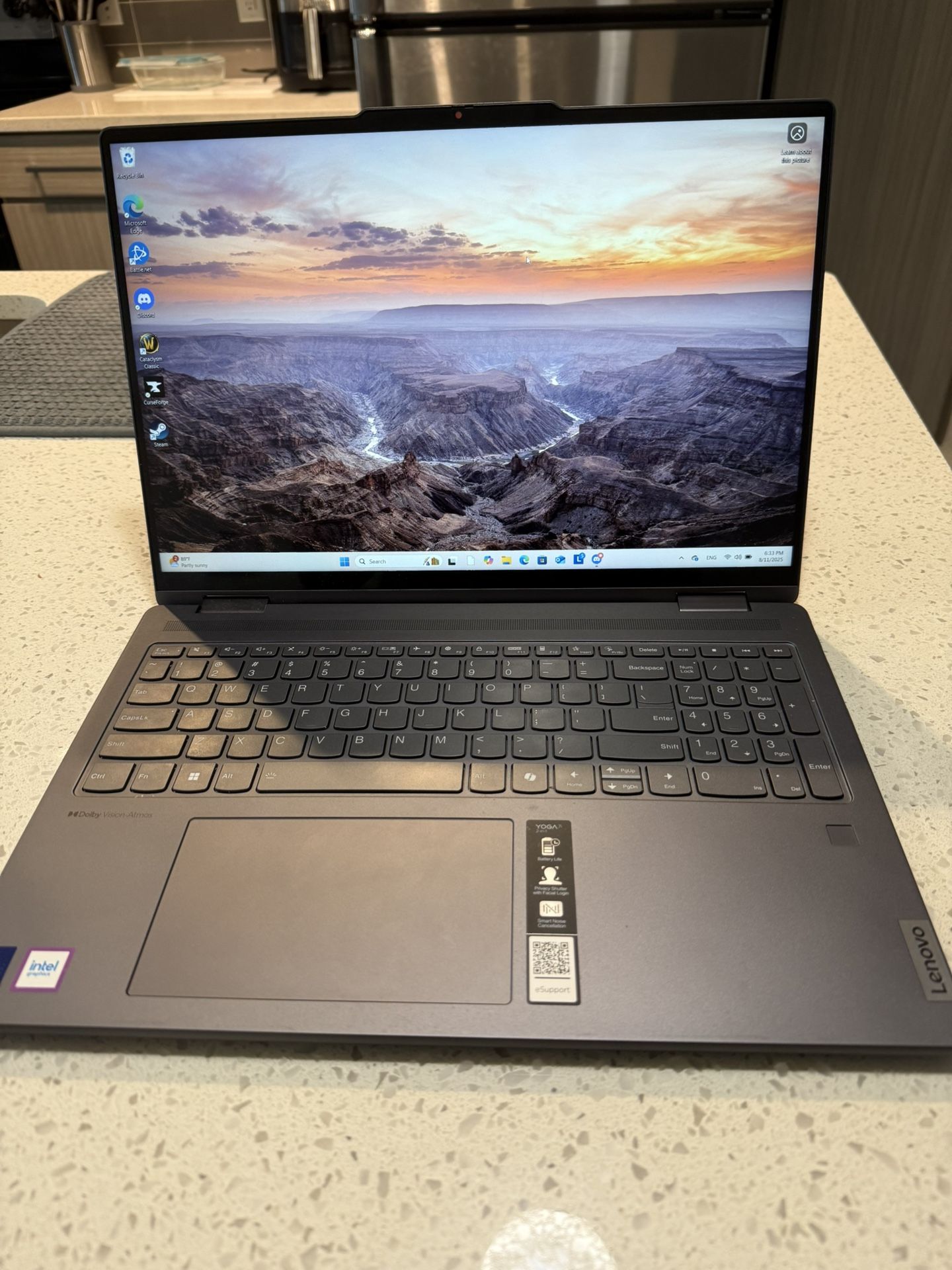 Yoga 7i 2-in-1 (16” Intel)