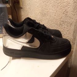 Air Force 1 low black metallic retro All Star size 7 1/2