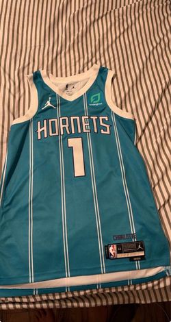 Jordan LaMelo Ball Charlotte Hornets Icon Edition Swingman Jersey - Men’s Medium