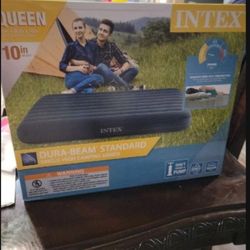 Intex Quick Fill Electric Pump 110-120V AC Inflates & Deflates
Brand New Sealed Intex Dura Beam 10in Queen Size air mattress
