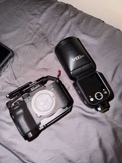 Sony A7IV with Godox V100