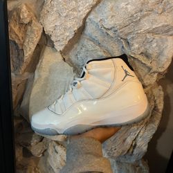 Jordan 11 Legend Blue Sz 13