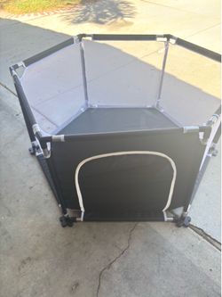 Pet playpen