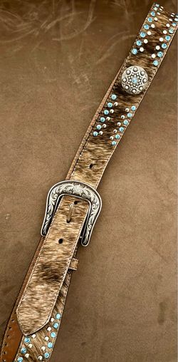 Women’s Nocona belt L