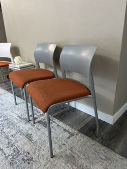 3 dining chair, excellent condition