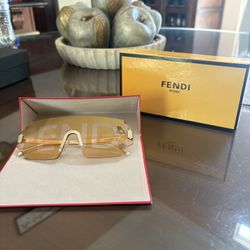 Women’s Fendi Sunglasses 