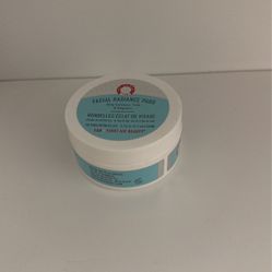 First Aid Beauty Facial Radiance Pads 