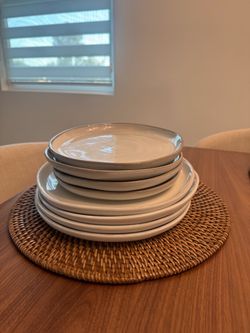 Ceramic Plate Set w/Silverware