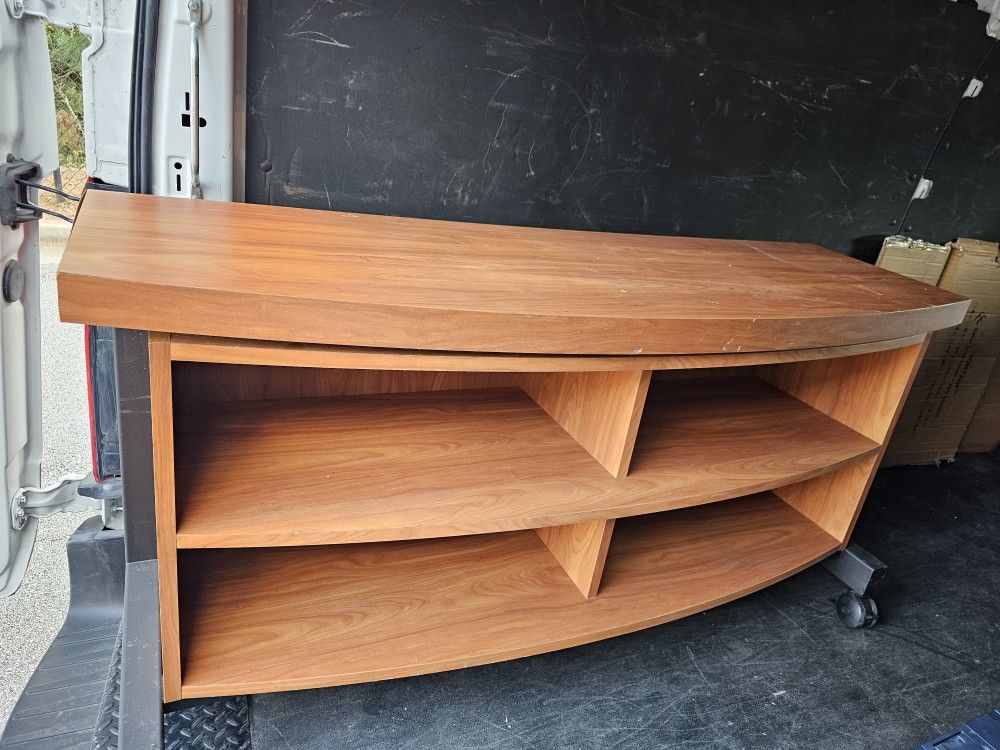 Modern Wood-Finish Coffee Table with Open Shelving – Great Condition