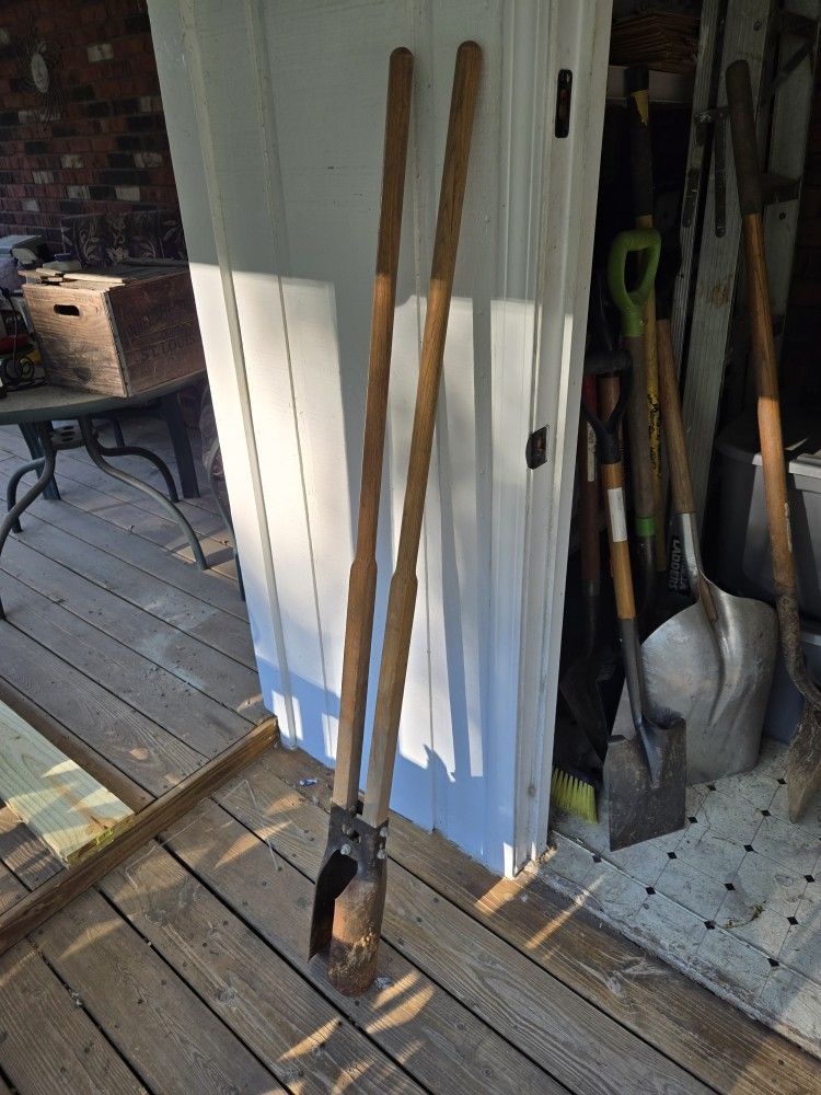 Post Hole Digger."CHECK OUT MY PAGE FOR MORE DEALS "