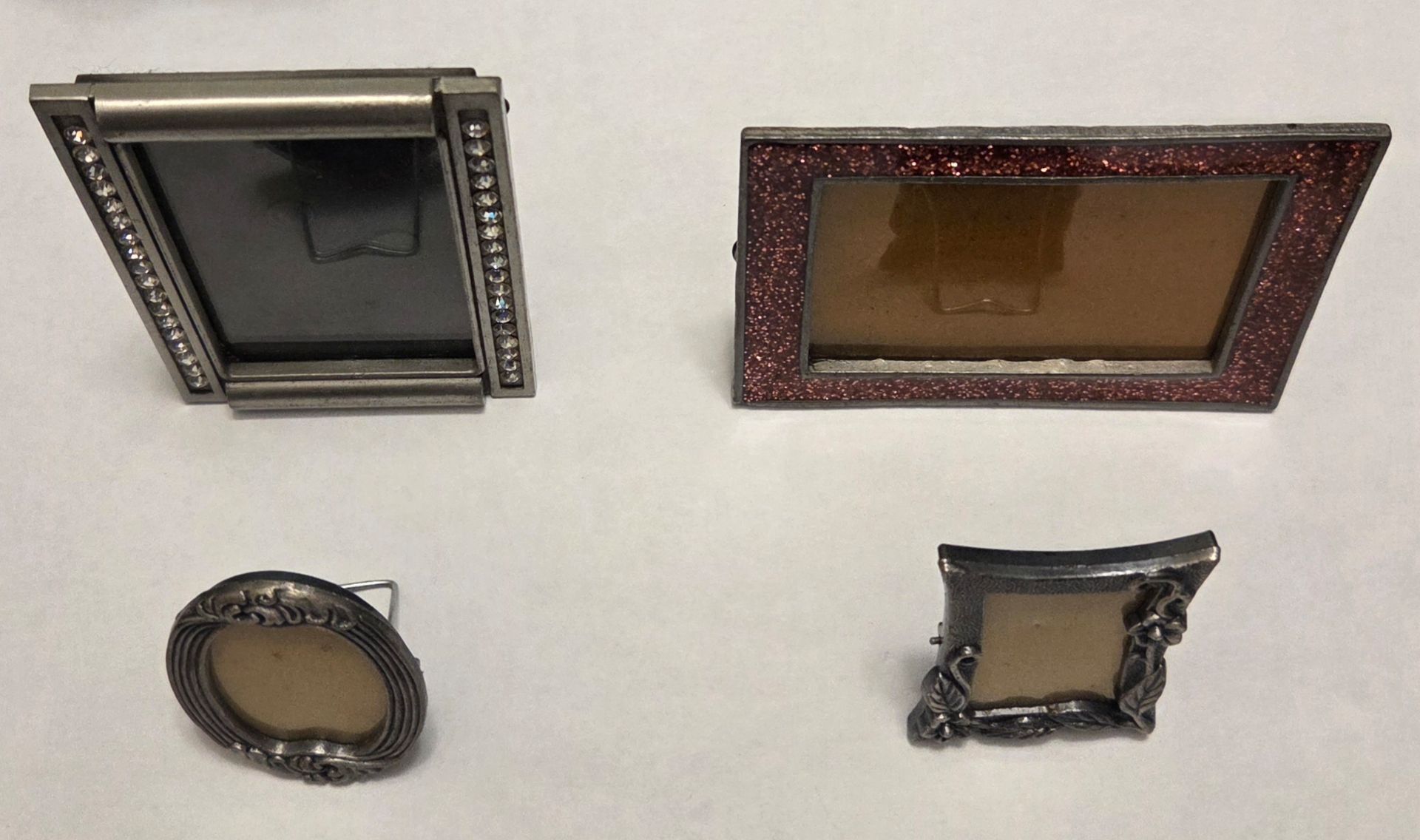 4 decorative Small Picture Frames