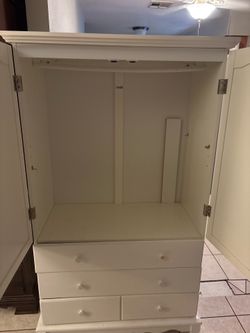 Armoire