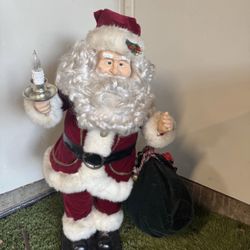 29’ Vintage Traditions, Holiday Creations deluxe animated Santa Claus figure