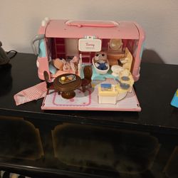 MITCIEN DOLLHOUSE &ACCESSORIES SEE DESCRIPTION 