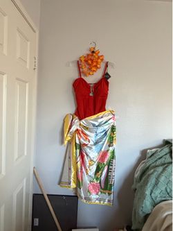 Women’s Swimsuit & Sarong