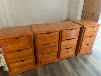 Set of 4 Pine Wood 4-Drawer Bedside Chests