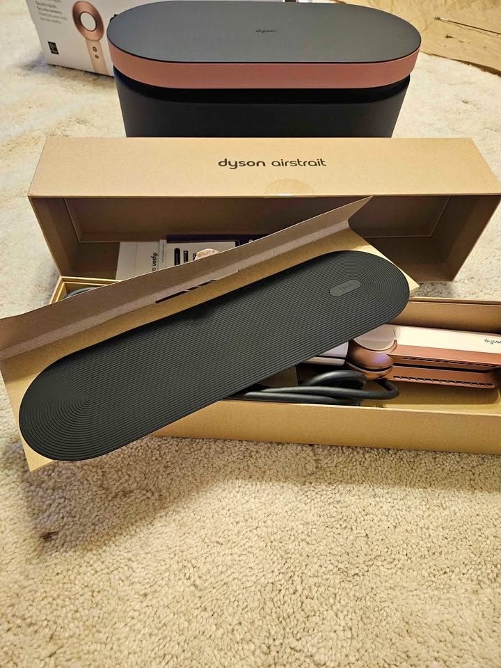 Dyson Limited Edition Pink and Rose Gold AirStraight